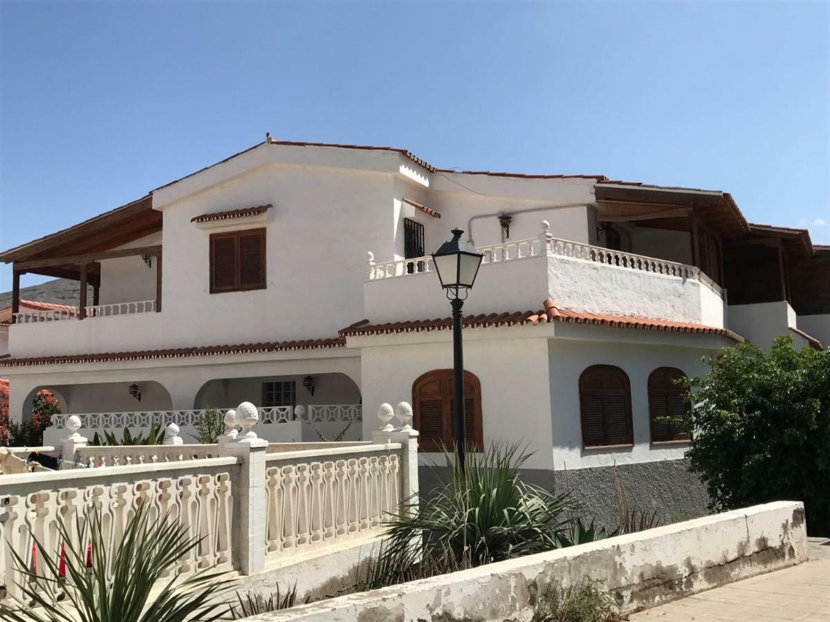 La Palmera1 Casa Al Primer Piso Con 2 Dormitorios - Two Bedroom House On The First Floor --- La Palmera 2 Casa En Planta Baja Con 1 Dormitorio, One Bedroom House On The Ground Floor Agaete  Esterno foto